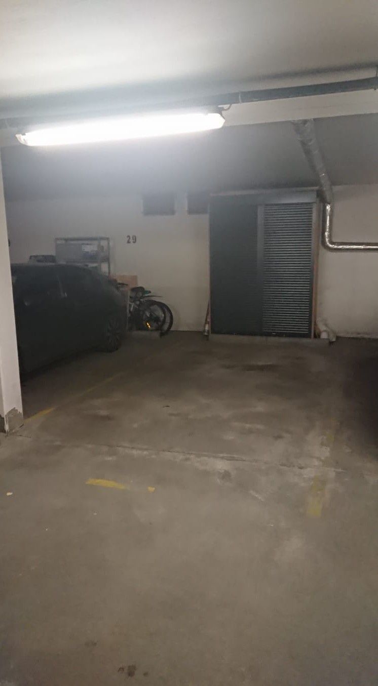 Sprzedam miejsce garażowe w hali Os. Poziomkowe 5/28