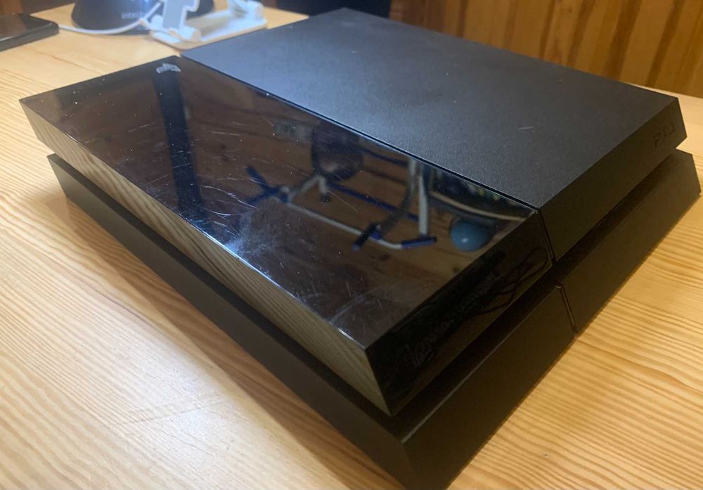 Sony PlayStation 4