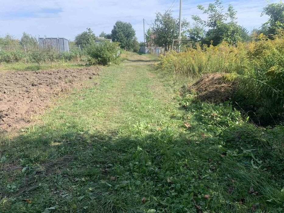 Земельна ділянка Лаврів