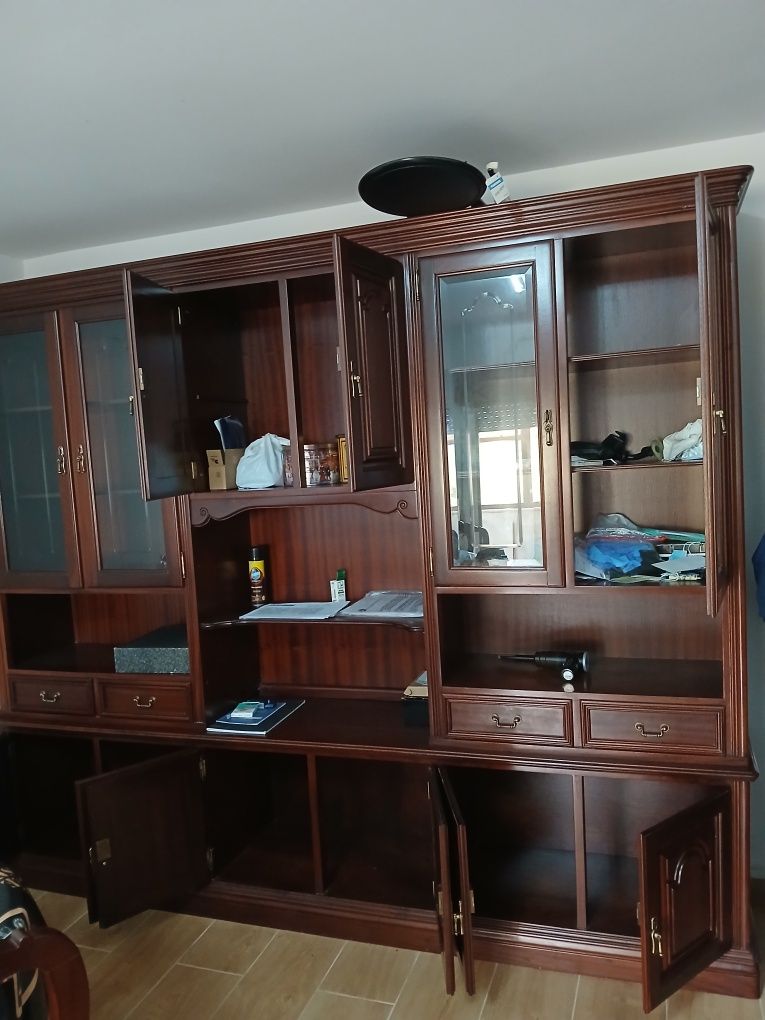 Móvel de sala com muita arrumação