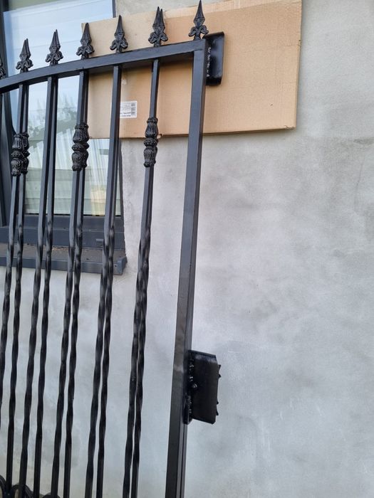 Brama wjazdowa w idealnym stanie