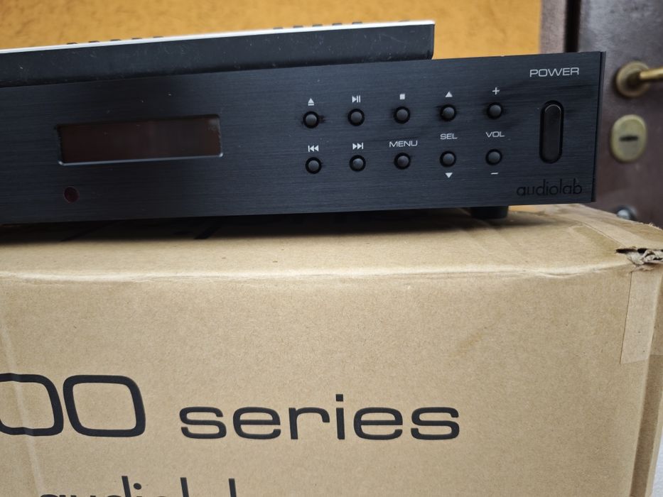 Audiolab 8200 cdq cd + пред попередній підсилювач