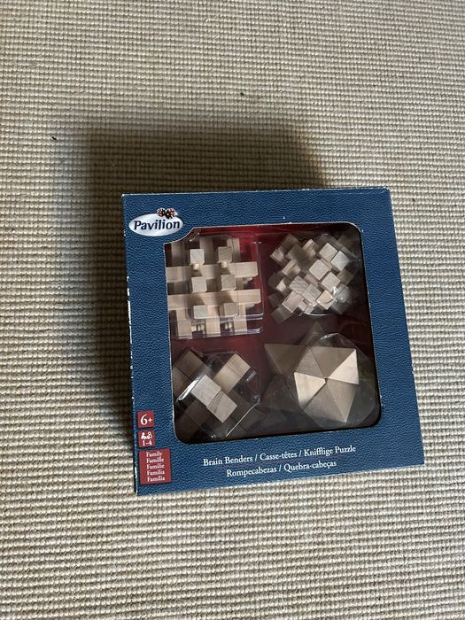 Jogo Quebra Cabeças de madeira