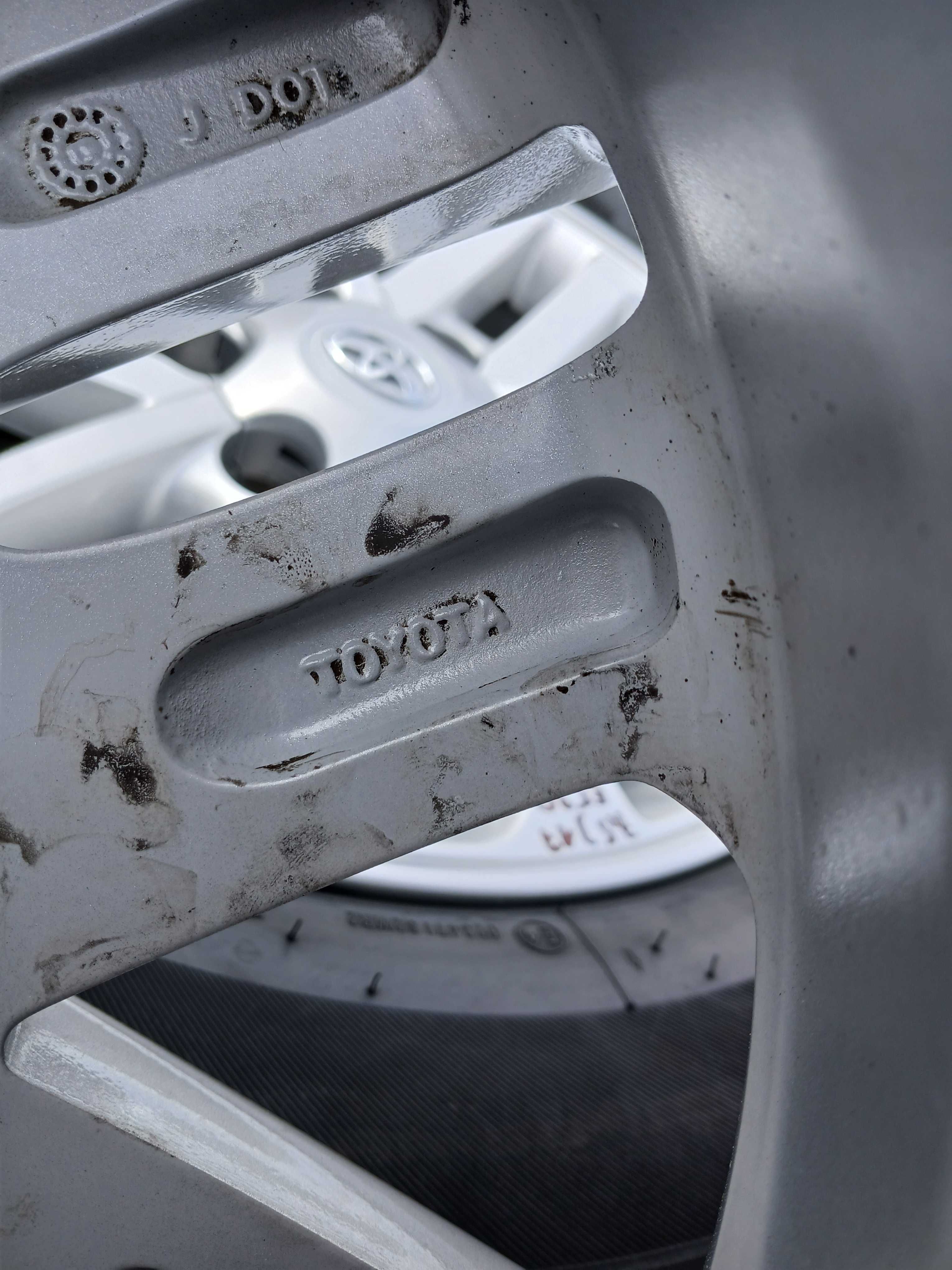 Koła Felgi aluminiowe Toyota Hilux Land Cruiser 6x139,7 7,5j17 et30