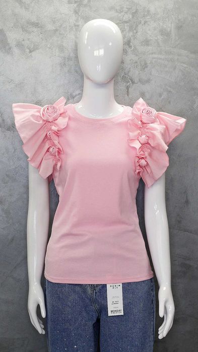 Bluzeczki z bufiastymi rękawami i różami