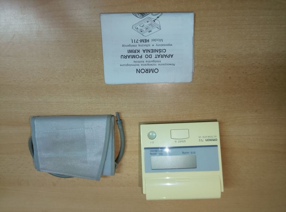Ciśnieniomierz elektroniczny Omron 711