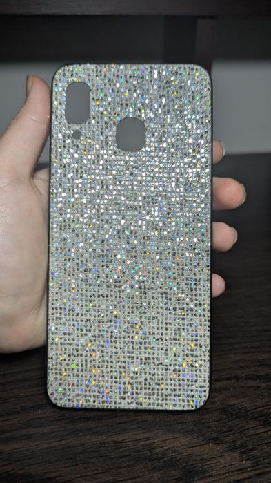 Чехол на телефон