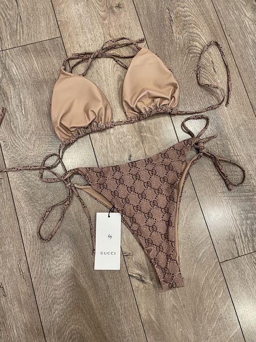 Жіночий бежевий купальник Gucci