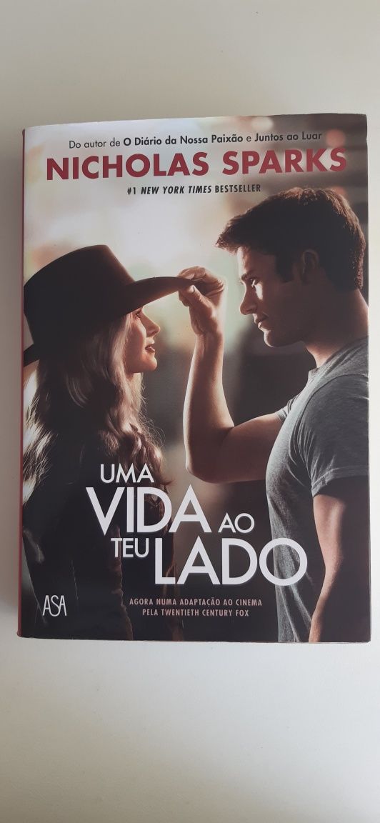 Livro "Uma vida ao teu lado" de Nicholas Sparks