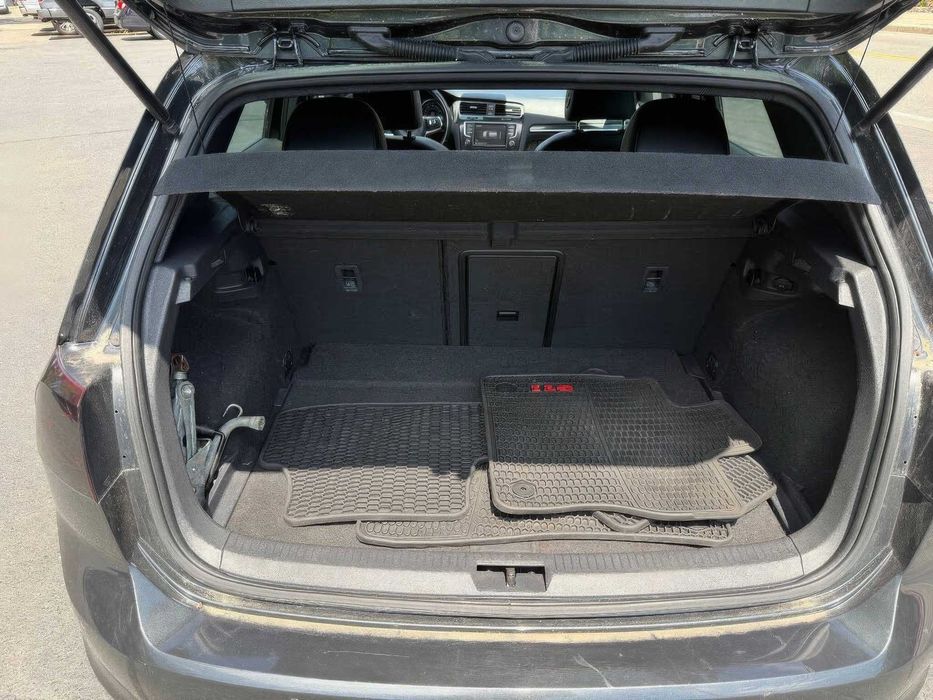 Volkswagen Golf GTI SE      2016