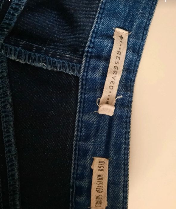 Spodenki r M reserved