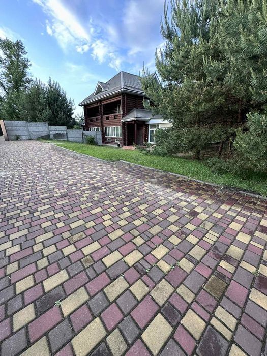 Место для отдыха с бассейном