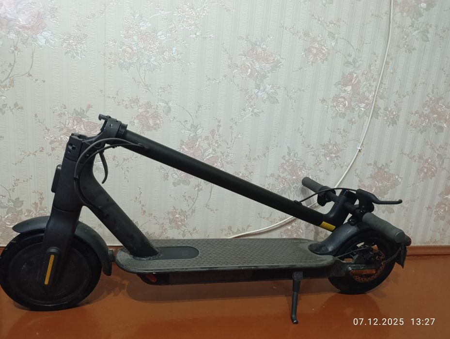 Продам электро самокат