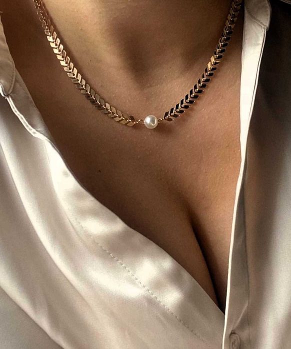 złoty naszyjnik wisiorek łańcuszek żmijka wąż perła choker stal