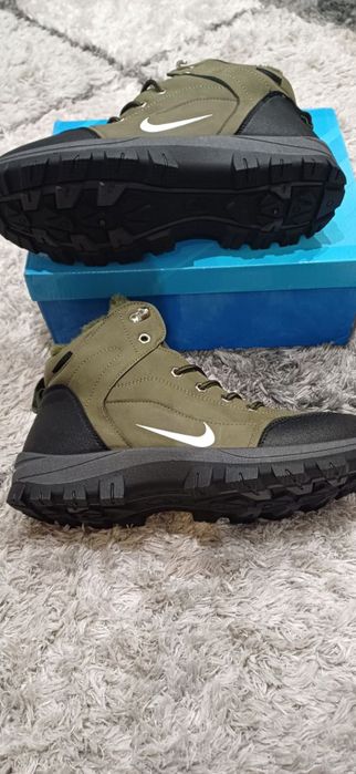 Nowe zimowe buty męskie