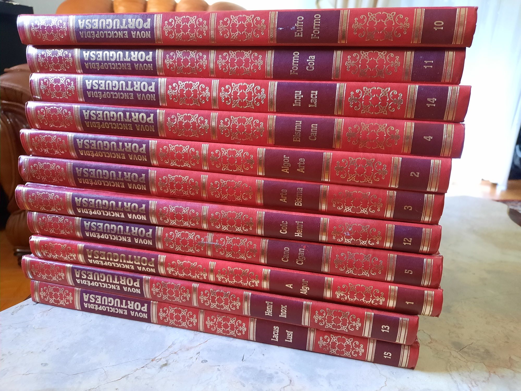 Livros antigos nova enciclopédia portuguesa