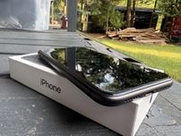 Iphone 11 Black 64GB  bateria 96% bez komunikatu, bdz rys, jak nowy