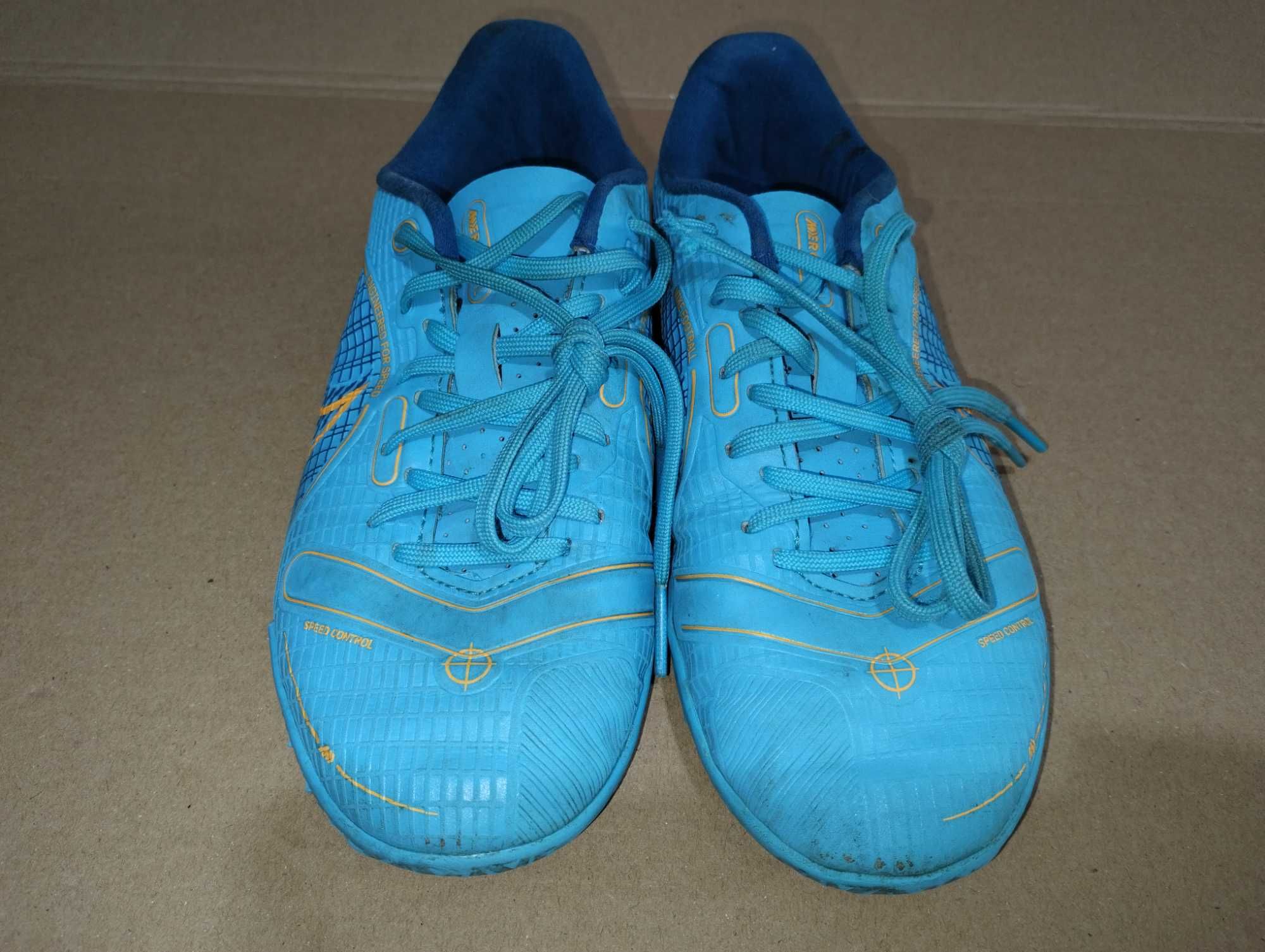 buty piłkarskie Nike halówki 32- 20 cm