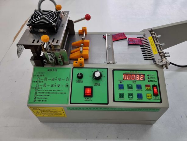 Máquina de corte etiquetas/ fitas (quente e frio)