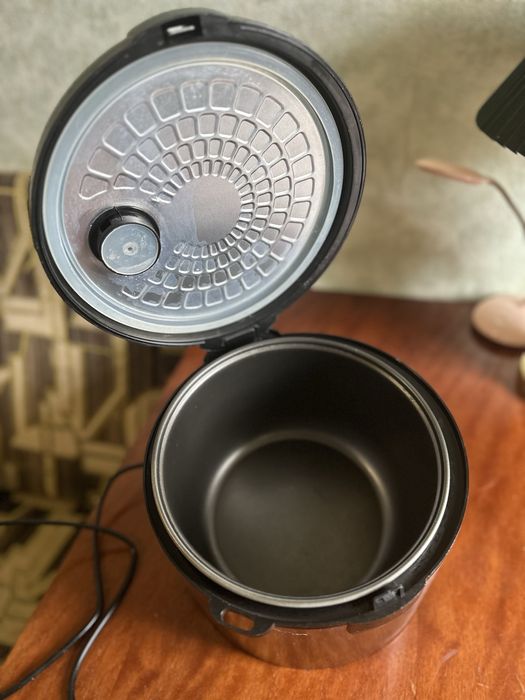 Мультиварка Rainberg