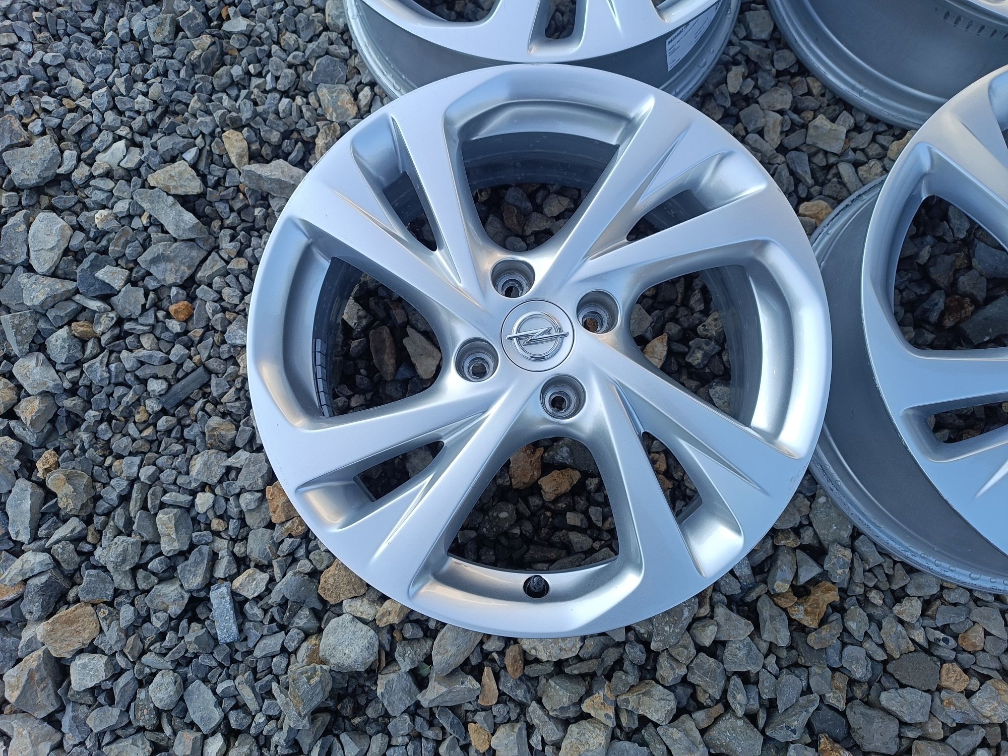 17 Alufelgi Opel Corsa F Peugeot 208 II 4x108
