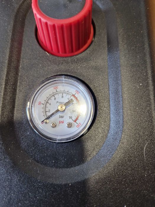 Kompresor pionowy stojący EINHELL KRAFTRONIC 10 bar