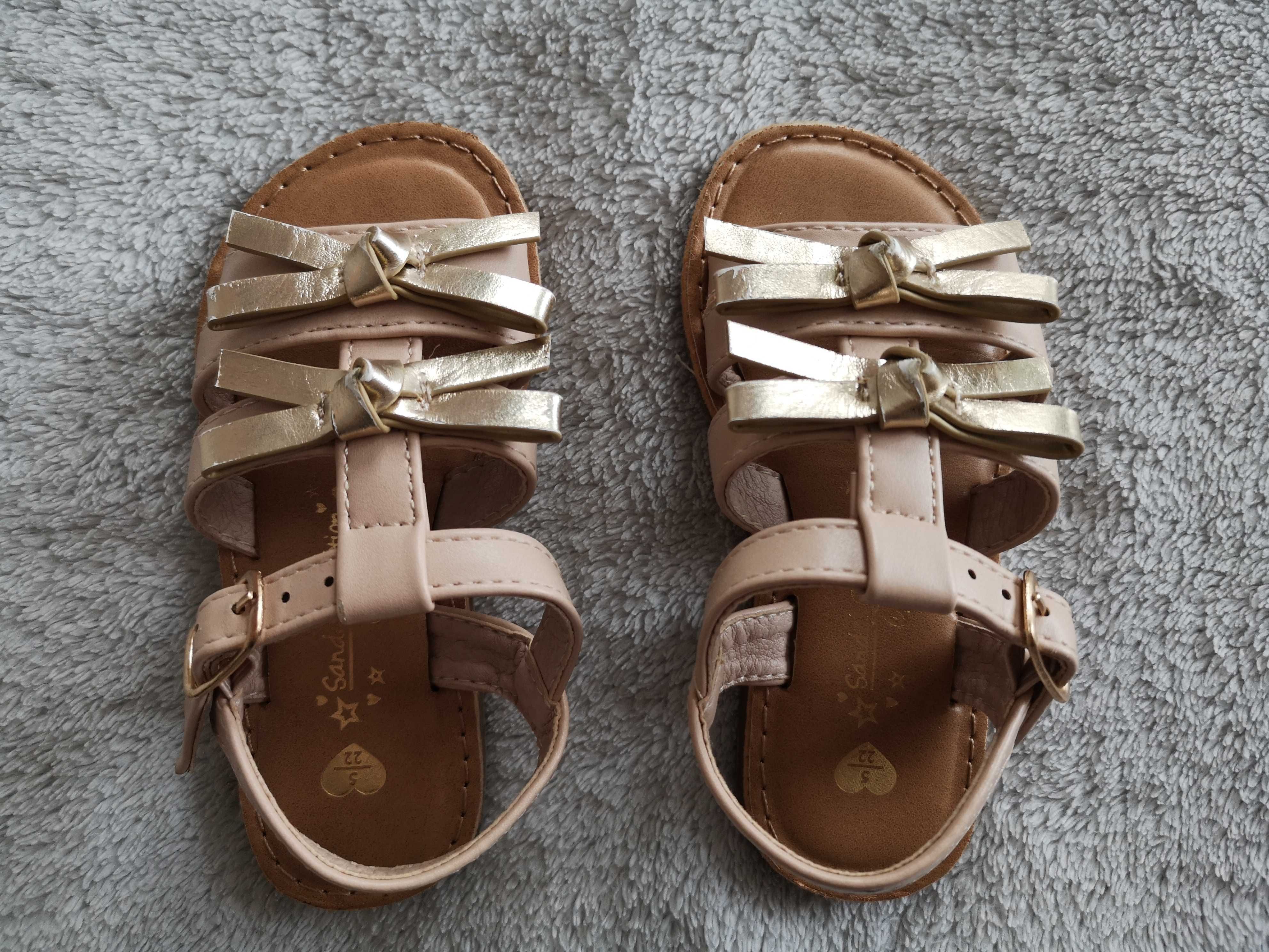 Różowe eleganckie złote buty sandały Sandal Collection 22 kokardki