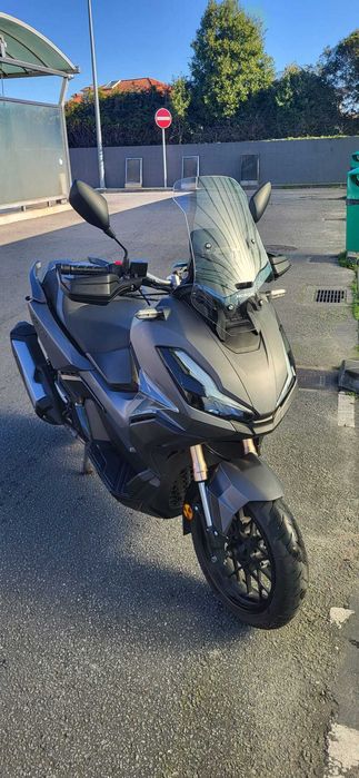 Scooter honda adv 350