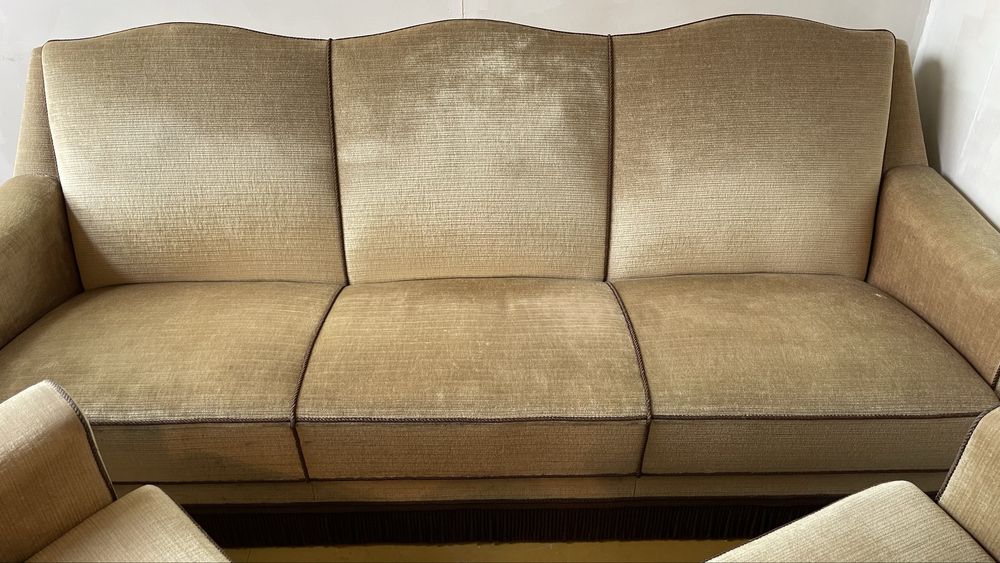 Sofa i dwa fotele na sprzedaż.