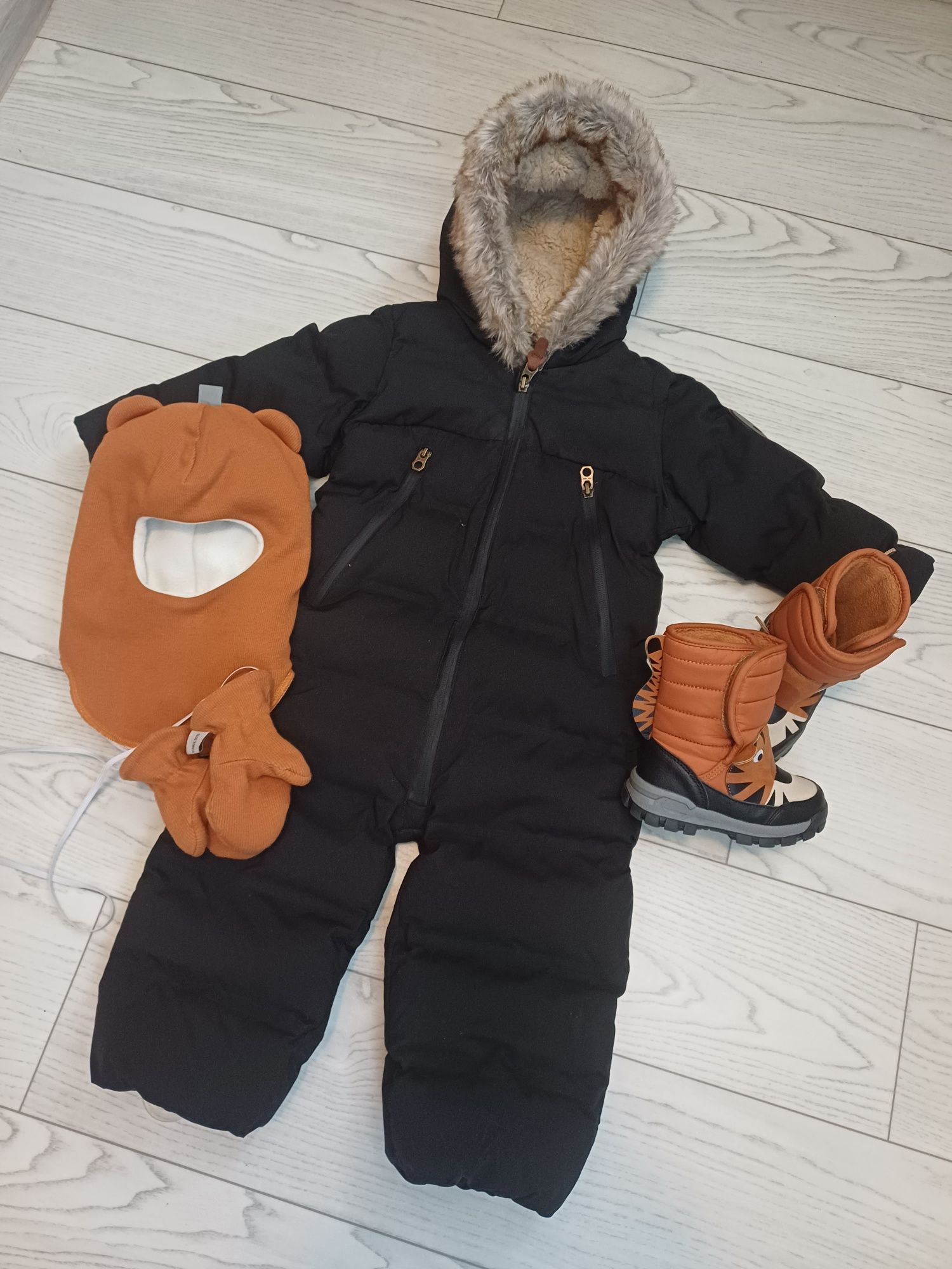 Зимовий комбінезон