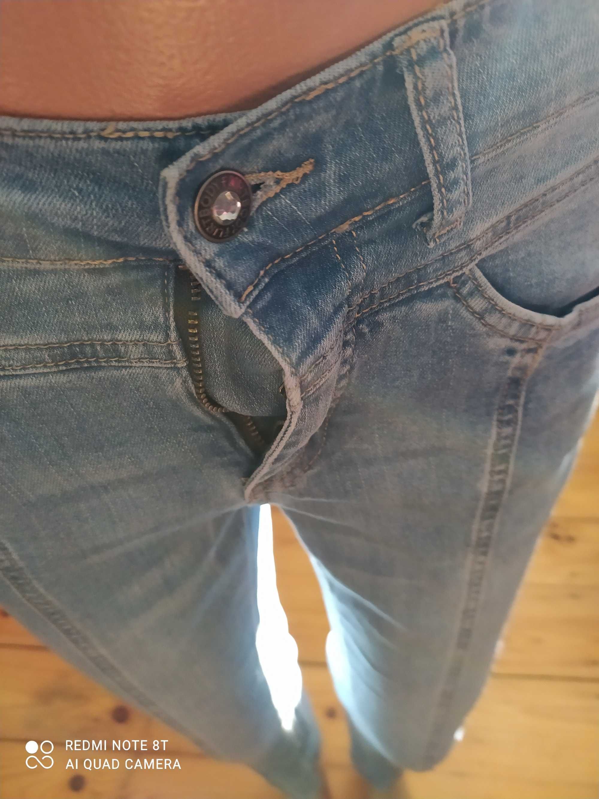Nowe jeansy rozmiar 36