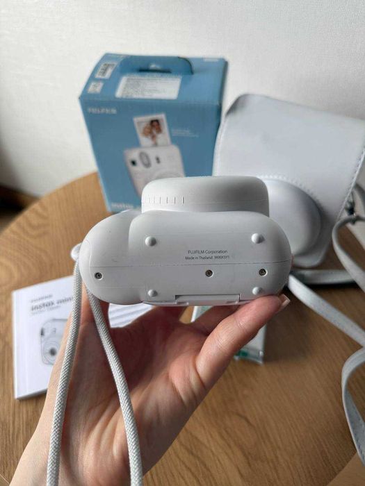 instax mini 12 стан нового (13 кадрів у комплекті) + чохол