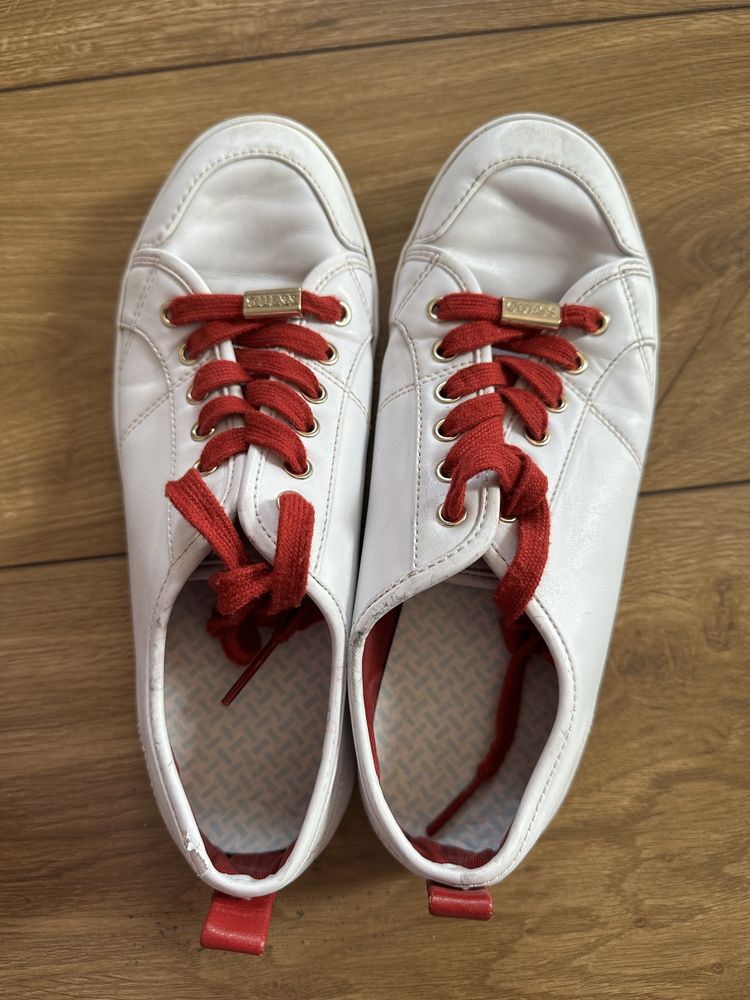 Trampki Guess rozmiar 37,5