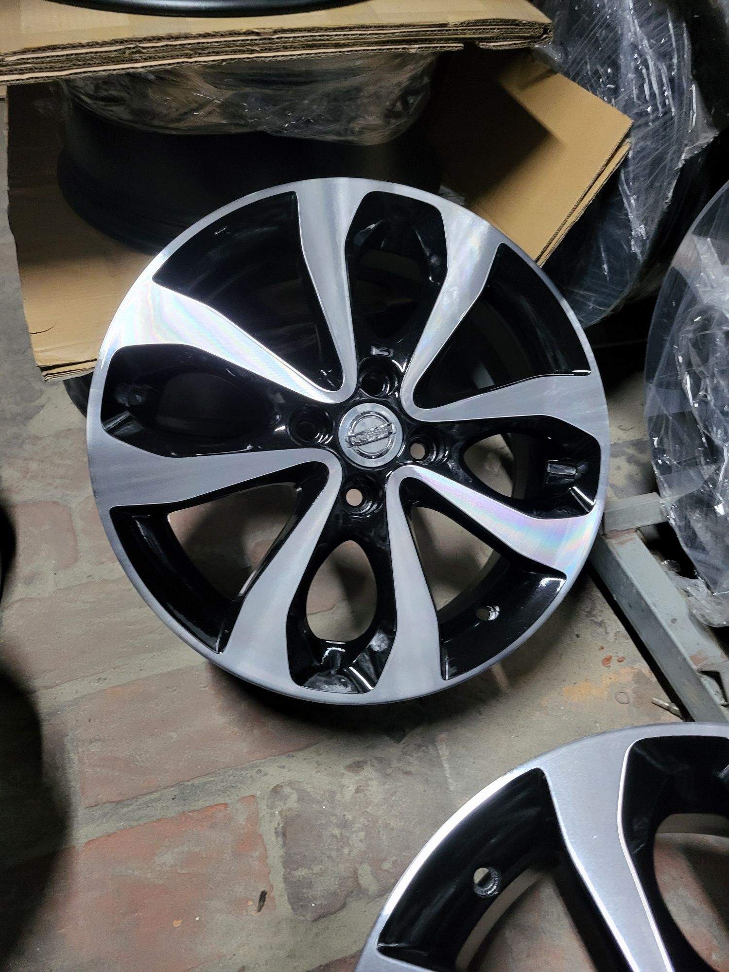 Felgi  16 4x100 Nissan Note Micra  Renault  clio  Dacia Logan  dokkerr