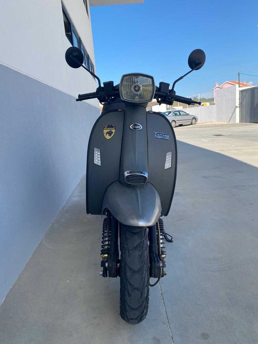 Mota Scooter 125cc - Estilo Retro