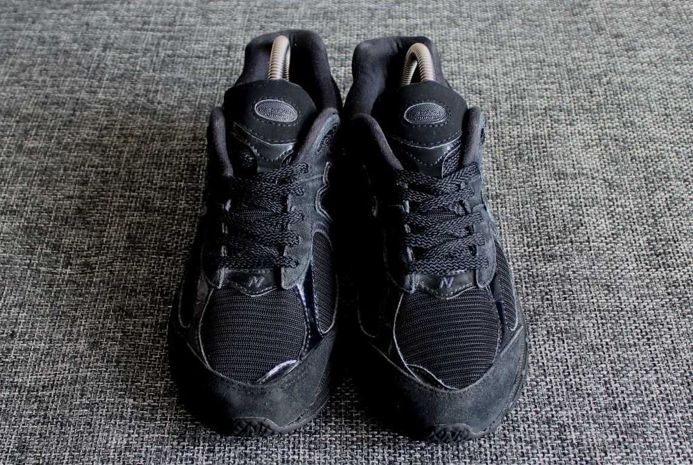 Кросівки New Balance 2002R Triple Black Оригінал 40.5р