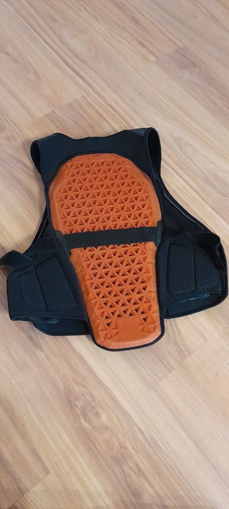 Kamizelka z ochraniaczem ENDURA MT500 D30