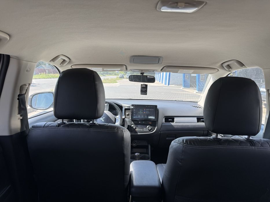 Mitsubishi Outlander III 2016