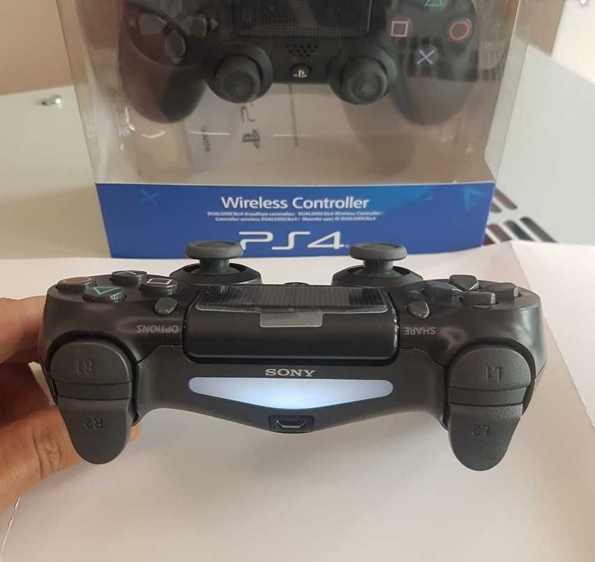 Беспроводной джойстик Dualshock PS 4. Геймпад на Play Station и Window