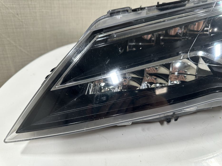 Фара передняя левая Seat Leon 3 ( 2017 2018 2019 2020 г.) 5F1941773A