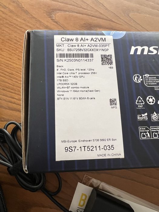 MSI claw 8 AI - melhor consola portatil do mercado