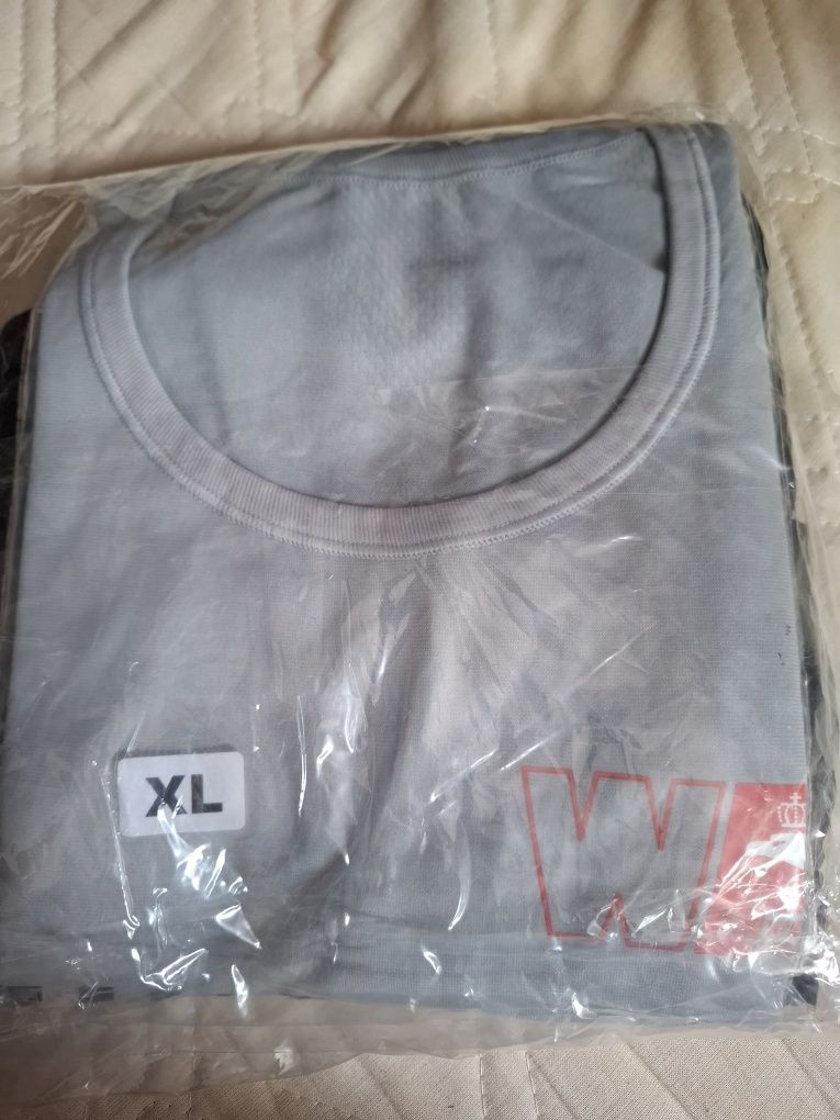 Koszulka sportowa WP w rozmiarze XL.