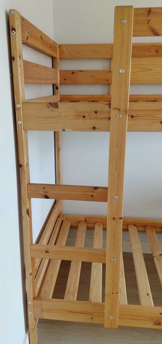 Cama beliche Ikea Mydal