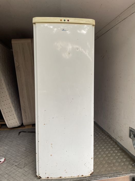 Arca congeladora vertical com gavetas