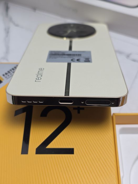 Realme 12+ 8/256 GB , стан нового.