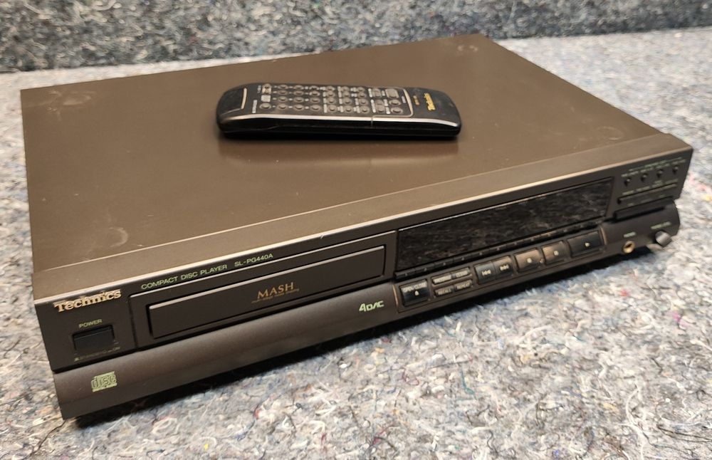 Odtwarzacz CD Technics SL-PG440A
