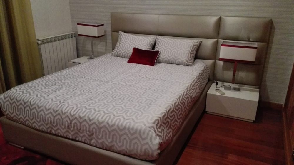 Cama Casal + colchão+ estrado
