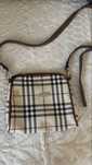 Torebka Burberry London – listonoszka w kratę