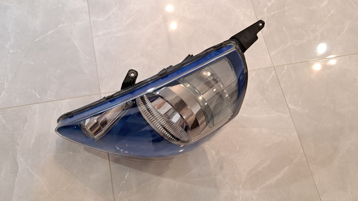 Honda Jazz II Sport lampa lewa przednia przód niebieska