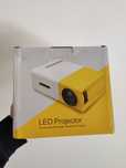 LED Projector - como novo